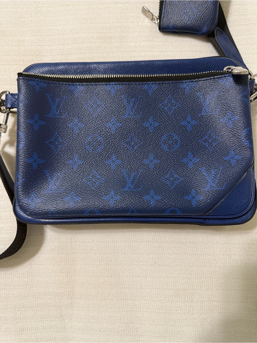 Louis Vuitton Taigarama Blue Monogram Crossbody Trio Messenger with Strap Pouch - Picture 1 of 7